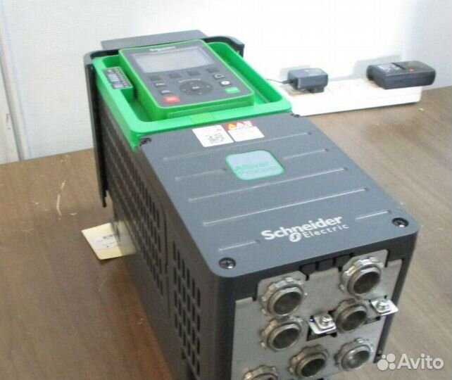 Преобразователь Schneider Electric ATV930U22N4