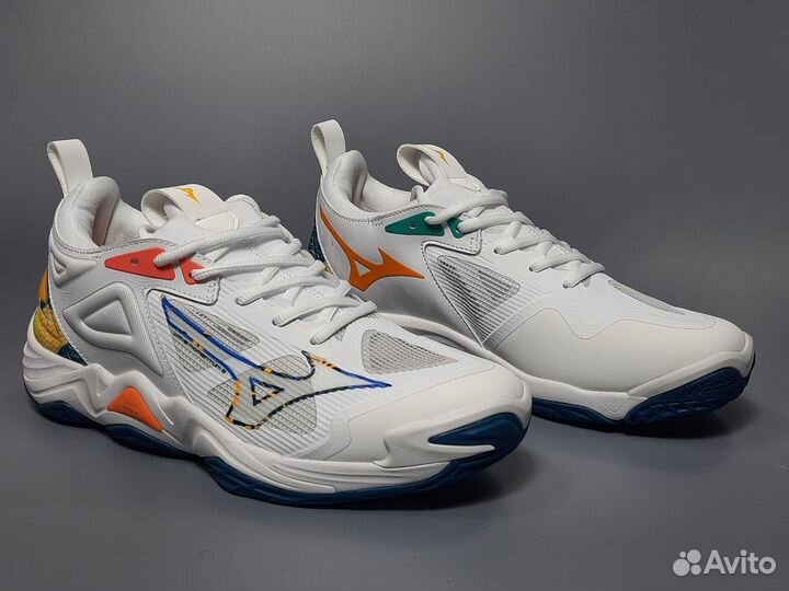 Кроссовки мужские волейбольные mizuno momentum 3