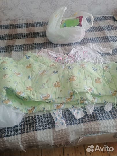 Вещи на младенца, бортик в кроватку