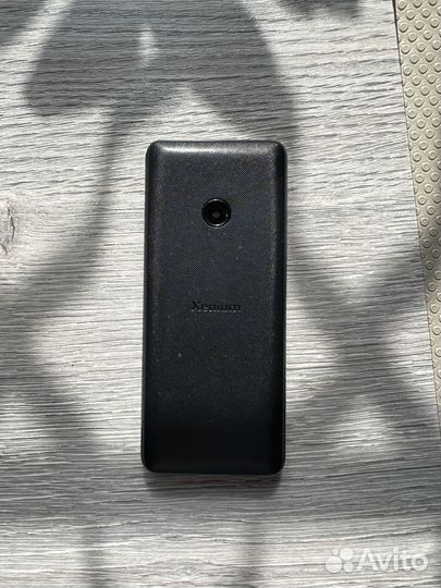 Телефон Philips Xenium E169 кнопочный 2 сим-карты