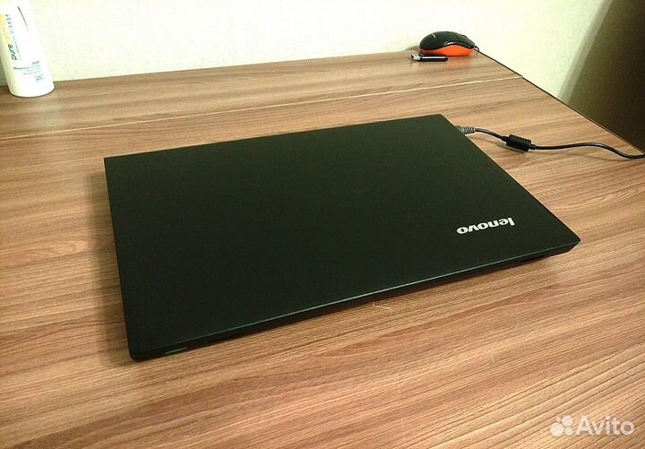 Отличный быстрый на SSD современный Lenovo