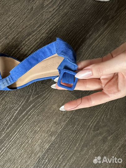 Женские туфли