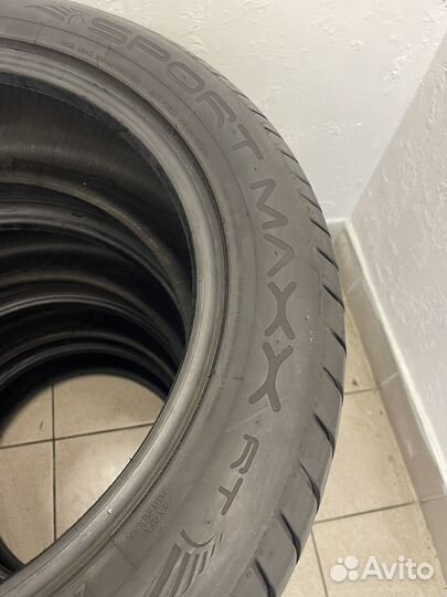 Dunlop SP Sport Maxx RT 235/55 R19