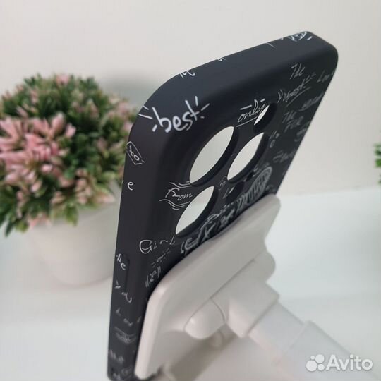 Чехол на iPhone 14 Pro - бренда Luxo