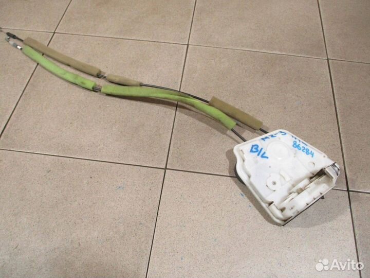 Замок двери передней правой Mazda 3 (BL)