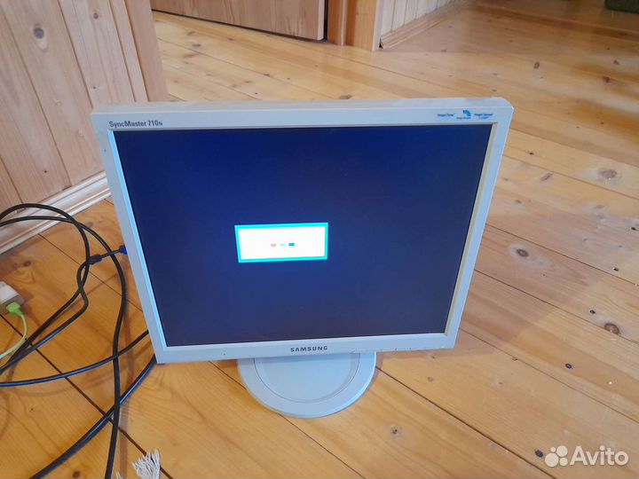 Монитор Samsung SyncMaster 710n 17