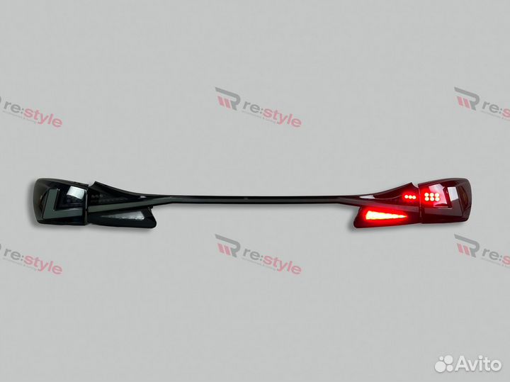 Стопы Lexus IS250 05-12г LED с Планкой Дымчатые