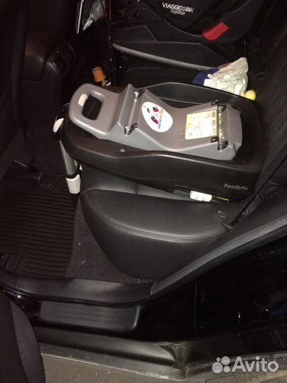 Автомобильное кресло maxi cosi с креплением family