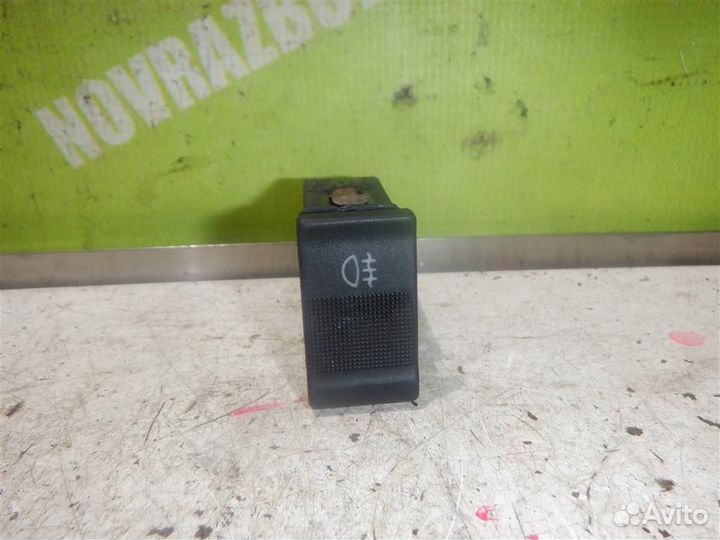 Кнопка обогрева заднего стекла Ауди 80 90 Б3