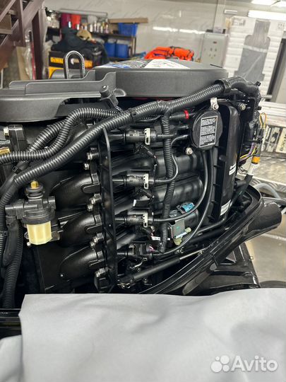 Моторная лодка Реалкрафт 470