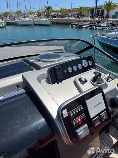 Моторная яхта Е30 Местонахождение Сант Пол