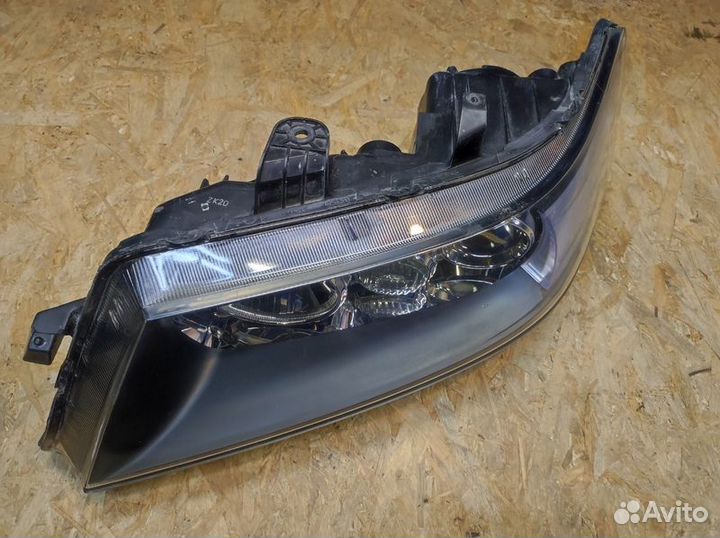 Фара левая галоген Honda Accord 7