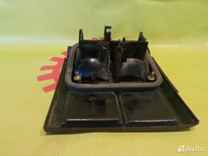 Стоп-сигнал задний левый Volkswagen Passat B3