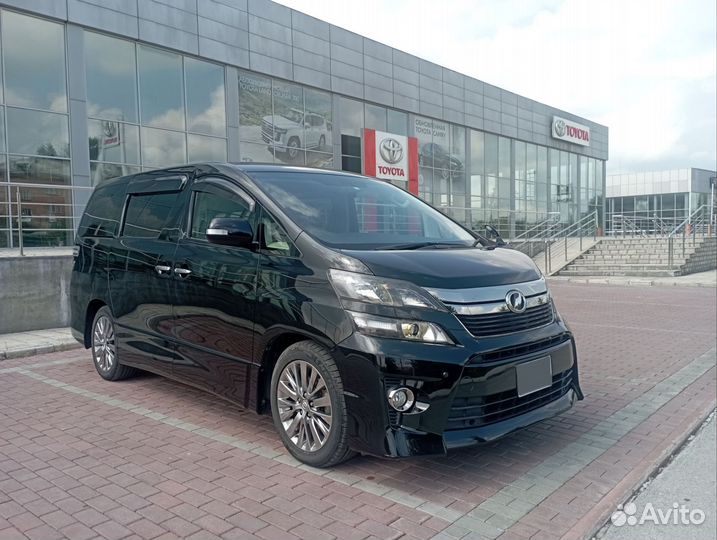 Toyota Vellfire, 2014