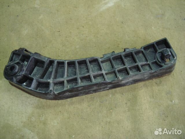 Тойота Камри 40 крепление бампера правое 06-11