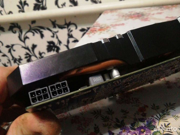 Видеокарта Radeon hd6870