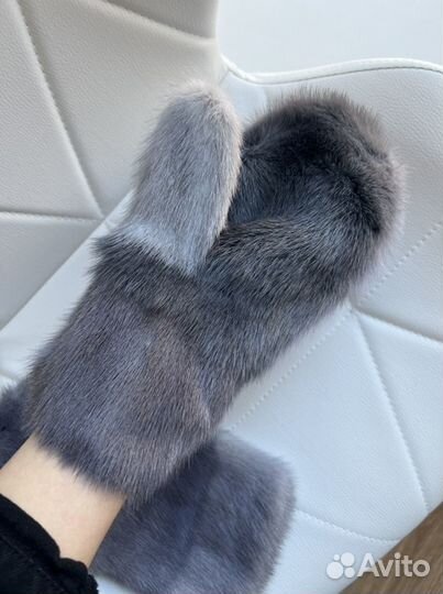 Норковые варежки