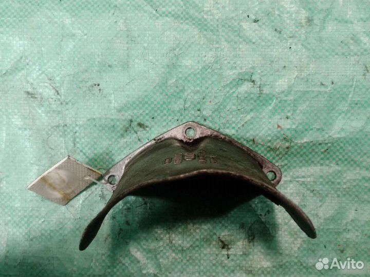 Тепловой экран правый Audi 100 седан 2.8 AAH 1993