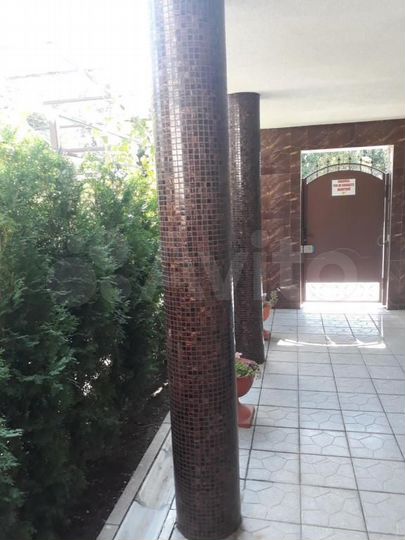 Дом 400 м² на участке 4 сот.