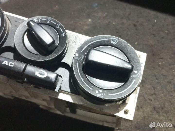 Блок управления печкой Skoda Octavia Tur A4