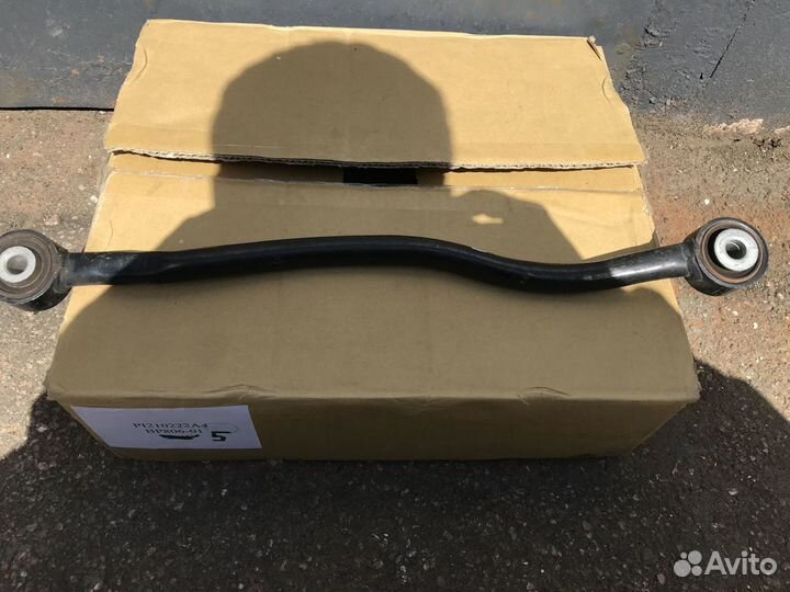 Тяга задняя поперечная левая Dodge Challenger