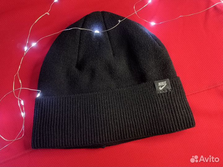 Шапка nike черная новая