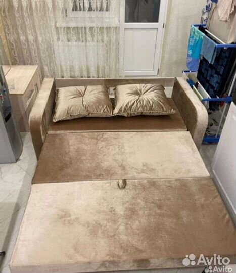 Диван чебурашка