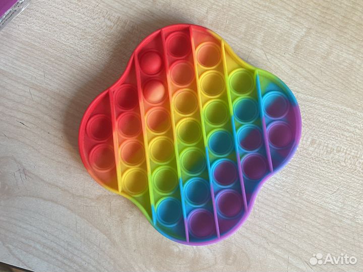 Самый большой поп ит