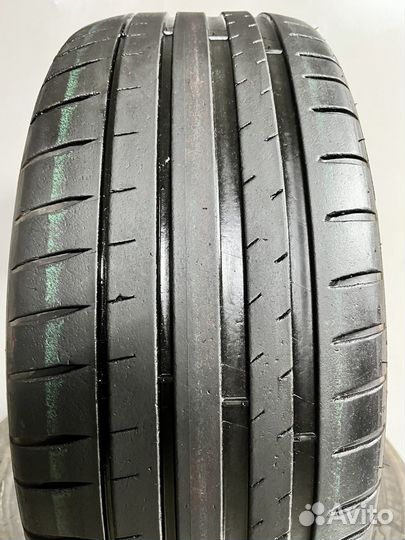 Michelin Pilot Sport 4 235/45 R18