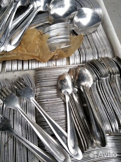 Вилки.Ложки новые алюминевые. Советские.Стаканы