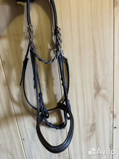 Уздечка для лошади