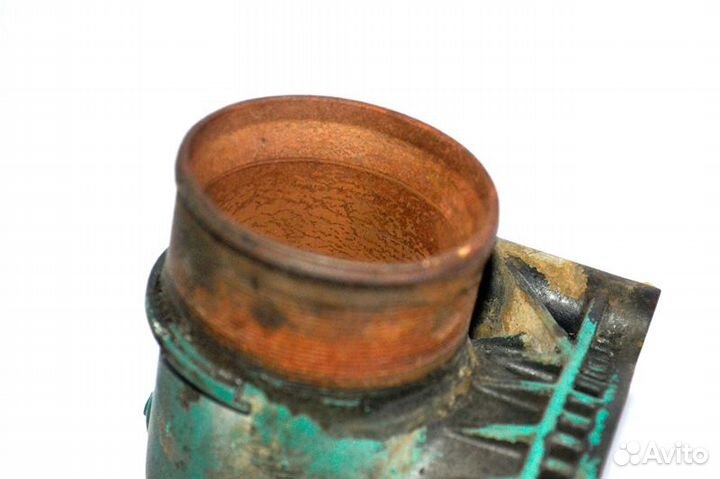 Крышка корпуса термостата volvo VNL 780 (01.06)