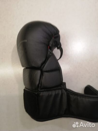 Перчатки для смешанных единоборств