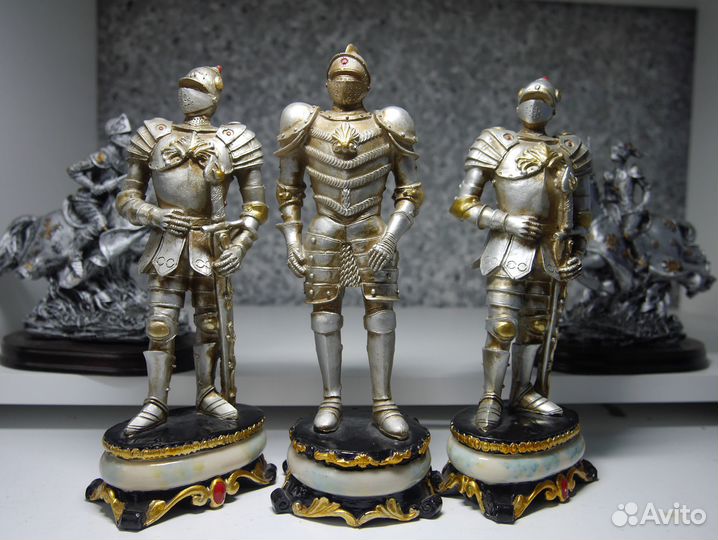 Отличные фигурки рыцарей