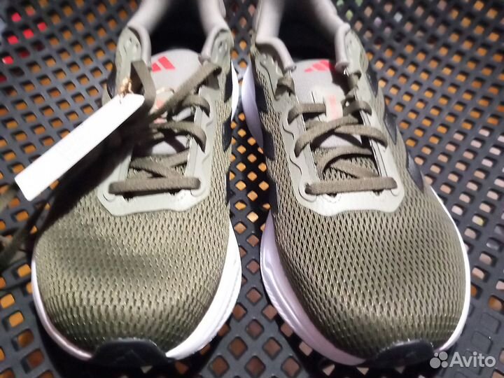 Кроссовки Adidas Response/ новые/ оригинал