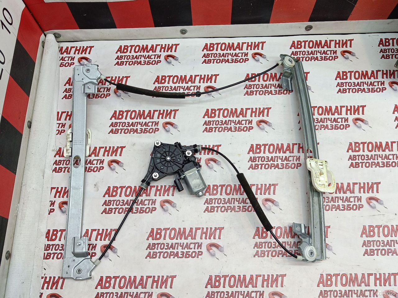 Стеклоподъемник передний правый Voyah Free