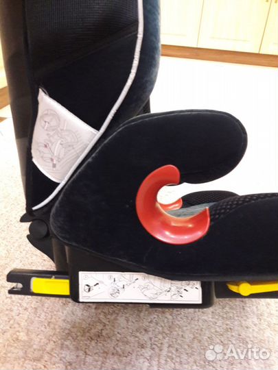 Немецкое автокресло Recaro Monza Nova