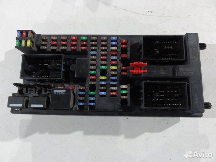 Блок предохранителей Land Rover Discovery 3 2.7