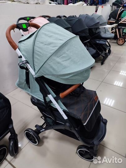 Коляска каррелло астра