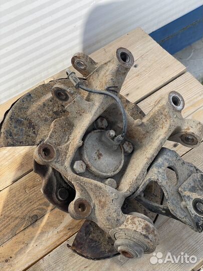 Ступица задняя левая Geely Emgrand x7