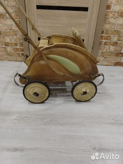 Детская коляска ретро