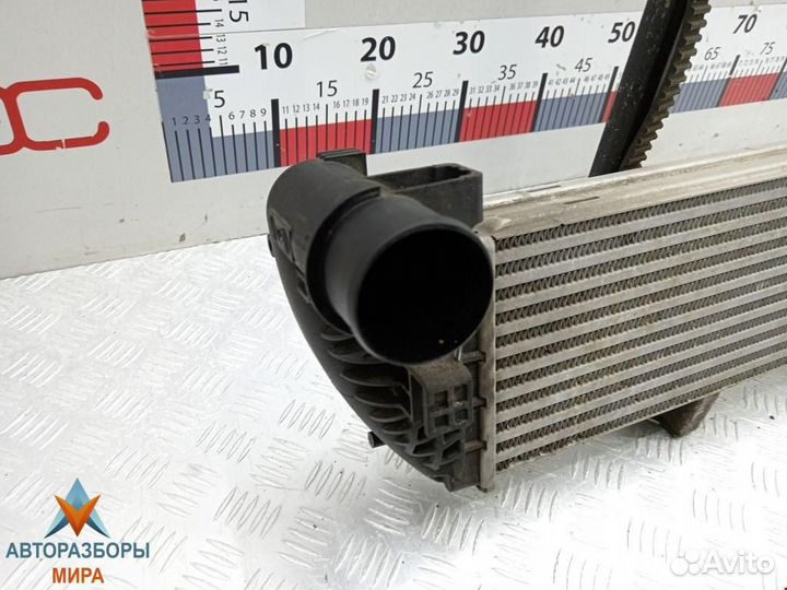 Интеркулер Renault Laguna 2 2005 8200301883