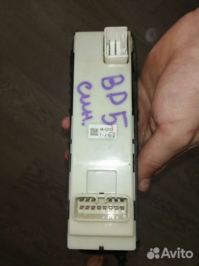 Блок управления стеклоподъемниками Subaru Legacy