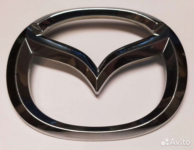 Эмблема Mazda Familia