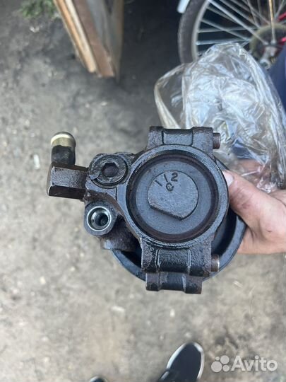 Насос Гур Ford 98SF-3A733-BA