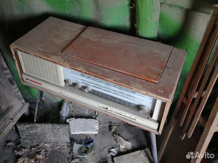 Радиола кантата 203