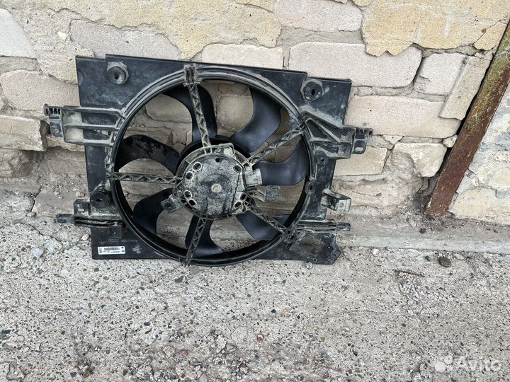 Вентилятор радиатора LADA Vesta Logan 2 Duster