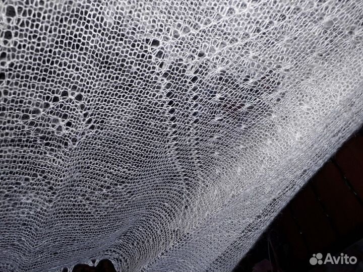 Пуховые паутинки и палантины