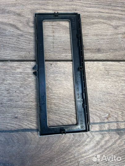 Рамка магнитолы Volkswagen Passat B5 1.8 AVF 2001