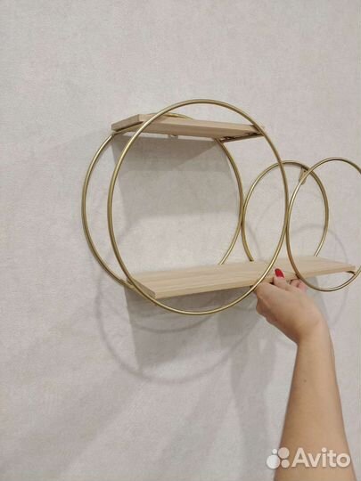 Полка настенная металлическая